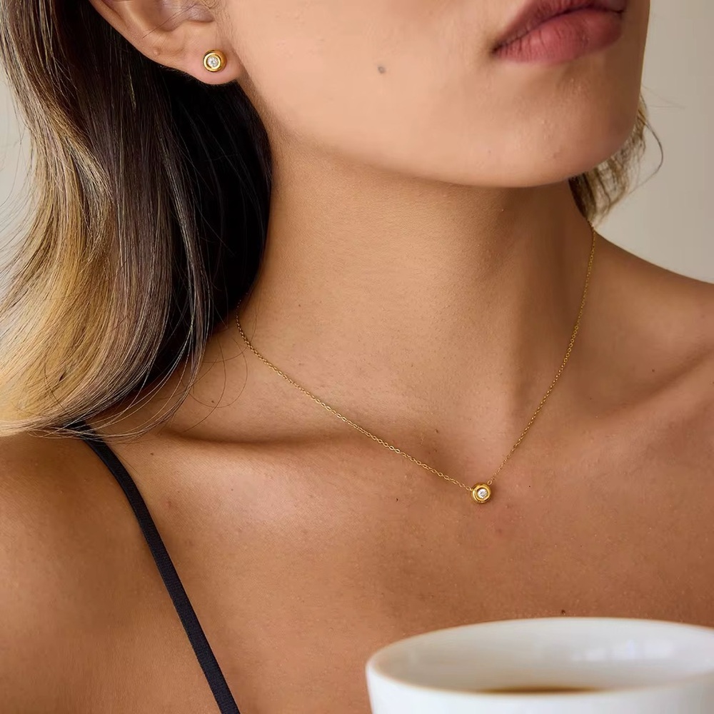 18K Gold Plated Stud Earrings and Necklace Set - Picture 2 of 7